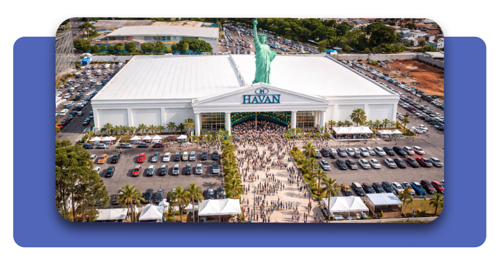 A Havan opera mais de 170 megalojas no Brasil e contrata regularmente para funções de estoque, vendas e operações, com processo seletivo rápido e gratuito.