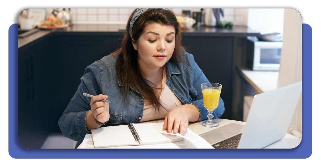 Para estudar com preparatórios gratuitos para concurso, tenha um horário fixo, comece pelas disciplinas de maior peso e resolva questões desde o primeiro dia.