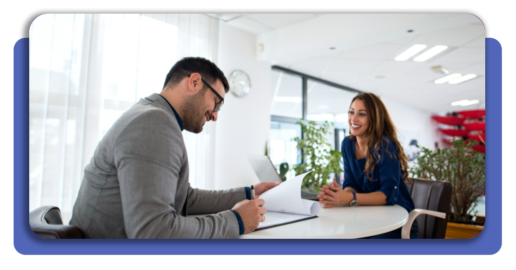 Evite respostas genéricas durante a entrevista. Pesquise sobre a empresa e alinhe sua trajetória com a da instituição para responder de forma autêntica.